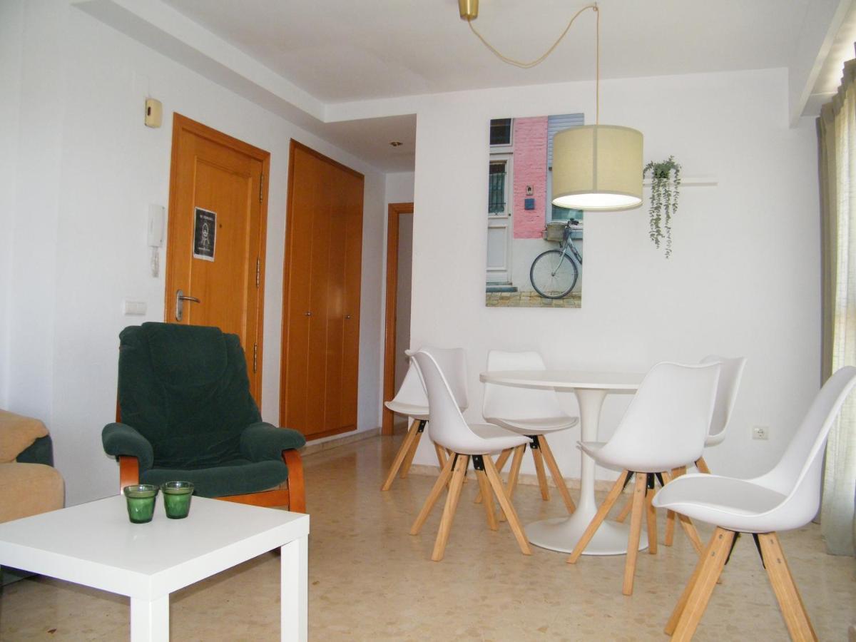 Apartamento Palmeras Ii, Mnostrum Playa De Gandia Exclusivo Familias المظهر الخارجي الصورة